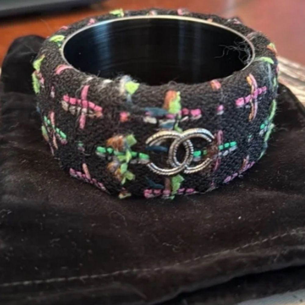 Authentic CHANEL Black 💗Neon💗 Pink Green Tweed Heavy Metal Bangle Bracelet
